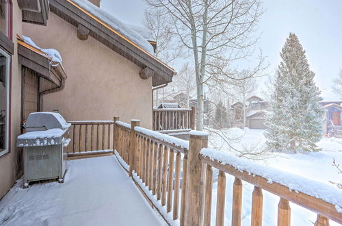 Photo 12 - House w/ Hot Tub & AC - Shuttle to Skiing