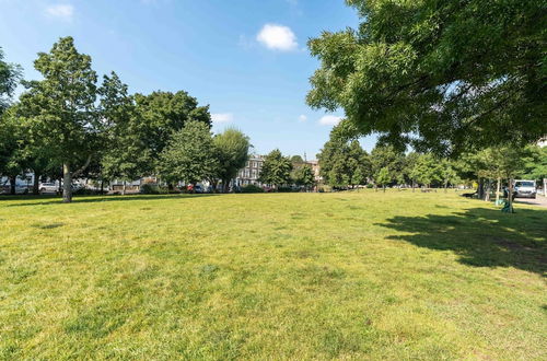 Photo 13 - Charming 2 Bedroom Apartment in Kentish Town