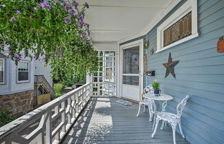 Foto 1 - Quaint Beverly Townhome: Walk to Beach & Downtown