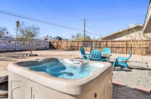 Foto 26 - Cali Desert Oasis w/ Hot Tub + Mtn Views