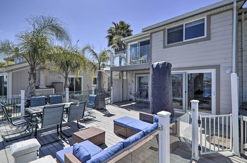 Photo 5 - Discovery Bay Retreat w/ Balcony & Boat Dock