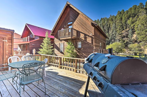 Photo 6 - Ski-in/ski-out Red River Cabin w/ Mtn Views