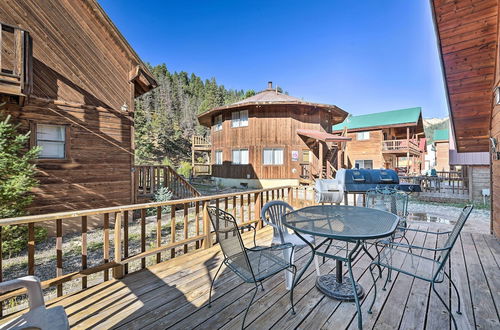 Foto 4 - Ski-in/ski-out Red River Cabin w/ Mtn Views