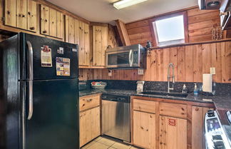 Photo 2 - Ski-in/ski-out Red River Cabin w/ Mtn Views