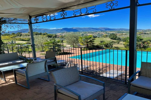 Photo 49 - Spoleto-poolside-slps 20 1 Hour to Rome - Fabulous Gardens, Bbq Area, Pool