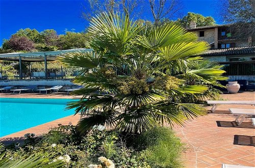 Photo 34 - Exquisite Spoleto-poolside-sleeps-20pool, Jacuzzi, Gardens - Fabulous Views