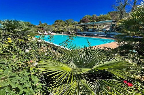 Photo 26 - Exquisite Spoleto-poolside-sleeps-20pool, Jacuzzi, Gardens - Fabulous Views