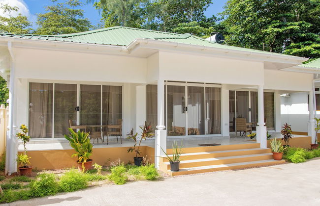 Macmillan's Holiday Villas - Foto 39