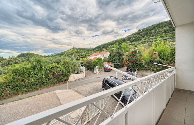 A1-luxury apt w big Balcony, 4 min Walk to Beach - Photo 24