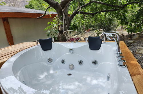 Photo 10 - Cabaña de montaña (jacuzzi exterior)