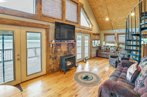 Photo 9 - Cozy South Bay Cabin w/ Lake & Mountain Views