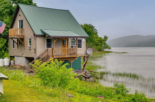 Foto 14 - Cozy South Bay Cabin w/ Lake & Mountain Views