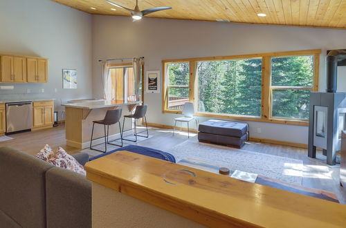 Foto 14 - Truckee Retreat w/ Fireplace & Community Amenities