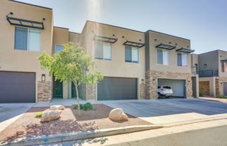 Photo 1 - Moab Vacation Rental: Pool & Hot Tub Access