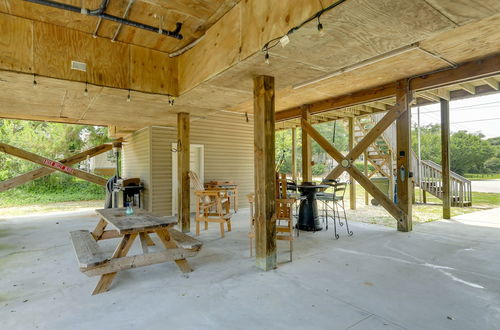 Photo 2 - Coastal Emerald Isle Retreat w/ Deck & Grill