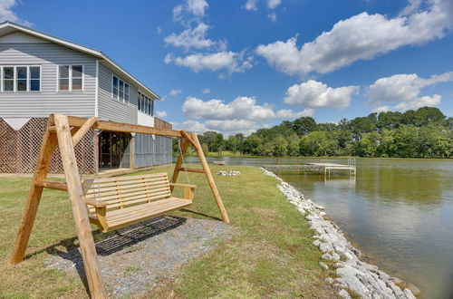 Foto 9 - Lakefront Alabama Escape w/ Boat Dock & Fire Pit