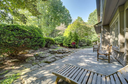 Foto 11 - Spacious North Carolina Retreat - Patio & Fire Pit