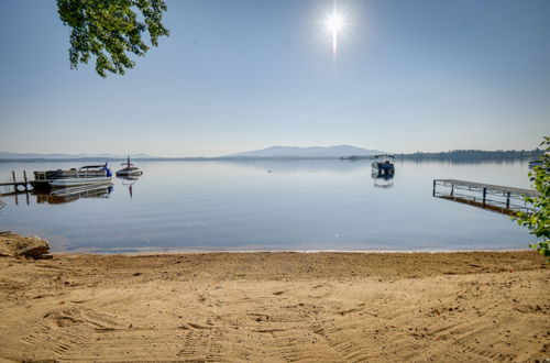 Foto 13 - Lakefront Center Ossipee Home w/ Boat Dock