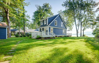 Foto 2 - Lakefront Center Ossipee Home w/ Boat Dock