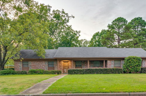 Photo 31 - Spacious Little Rock Home w/ Patio - 9 Mi to Dtwn