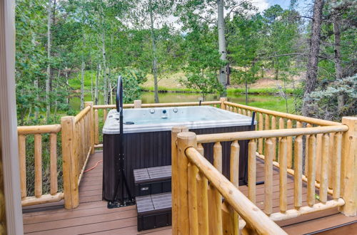 Foto 12 - Conifer Log Cabin Rental w/ Private Hot Tub & Pond