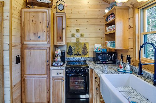 Foto 9 - Conifer Log Cabin Rental w/ Private Hot Tub & Pond