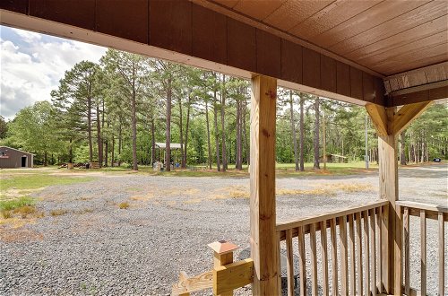 Photo 22 - Tree-lined Higden Retreat: Close to Parks + Trails