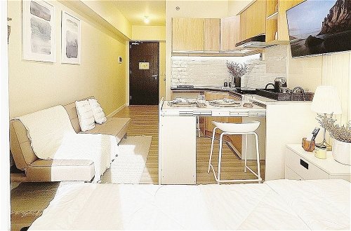 Photo 5 - Remarkable Modern 1-bed Apartment in Cebu City