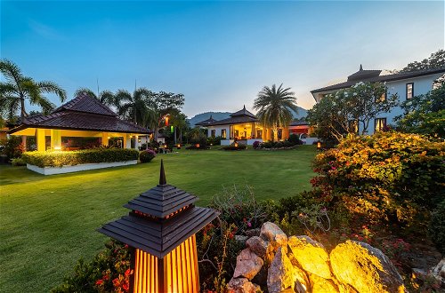 Photo 60 - Bali Style Mansion In Great Location HG