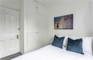 Photo 1 - Clapham Charm: 2-bedroom Beauty