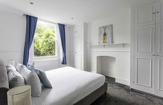 Photo 2 - Clapham Charm: 2-bedroom Beauty