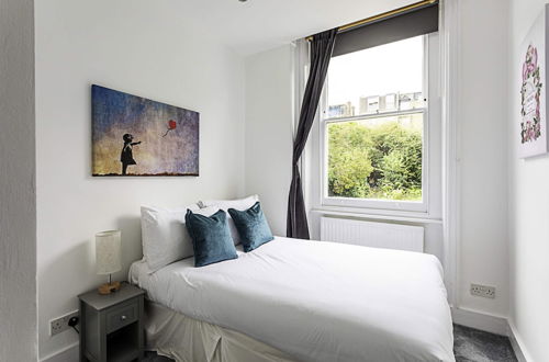 Photo 5 - Clapham Charm: 2-bedroom Beauty