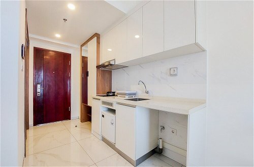 Photo 7 - New And Comfy Studio Sky House Alam Sutera Apartment