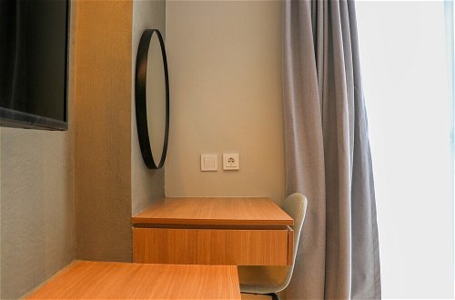 Photo 19 - Best Deal And Cozy Studio At Daan Mogot City Apartment