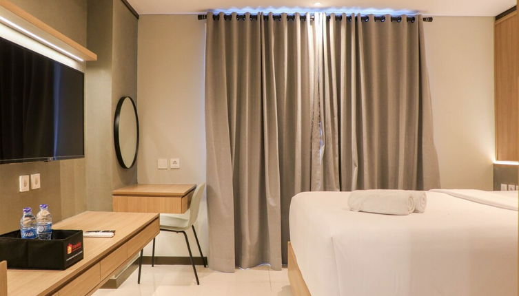 Foto 1 - Best Deal And Cozy Studio At Daan Mogot City Apartment