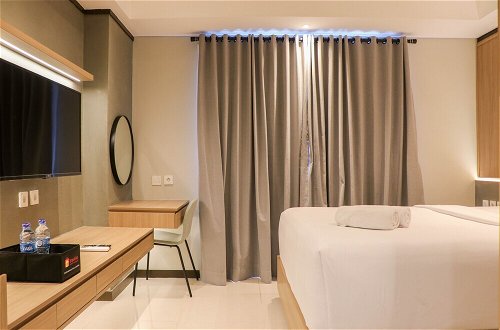 Photo 1 - Best Deal And Cozy Studio At Daan Mogot City Apartment