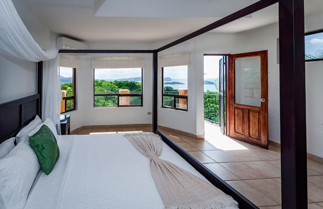 Ocean-view Villa Above Potrero Overlooking two Bays - Foto 2