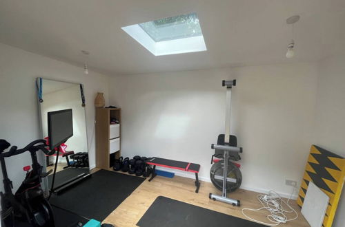 Foto 9 - Characterful 1BD Flat w/ Private Gym - Brockley