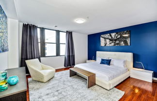 Photo 3 - Be My Guest, Gorgeous 2BD Next to Reading Terminal