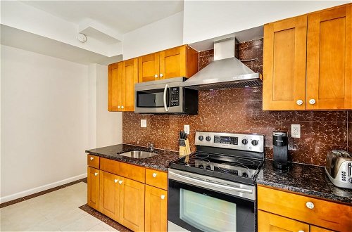 Photo 7 - Be My Guest, Gorgeous 2BD Next to Reading Terminal