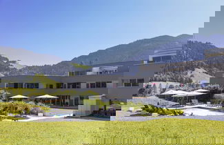 Foto 1 - Modern Apartment With Dishwasher, Near the Ski Slopes