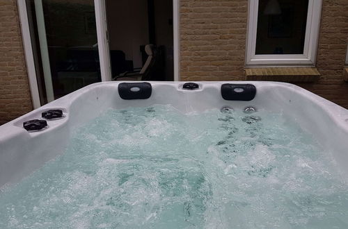 Foto 10 - Holiday Home With a Jacuzzi, 20 km. From Assen