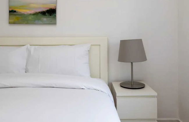 Spacious & Welcoming 4BD House - Kennington - Foto 10