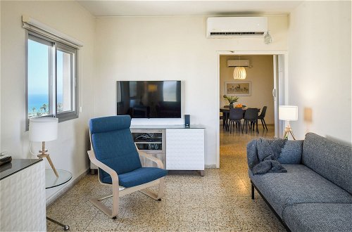 Photo 39 - 3BR SeaView Apt by the Beach by SeaNRent