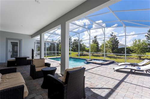 Foto 57 - Luxurious Single Family Home w Pool Close to Disney 1568m