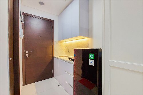 Foto 5 - Best Homey And Nice Studio At Pacific Garden Apartment