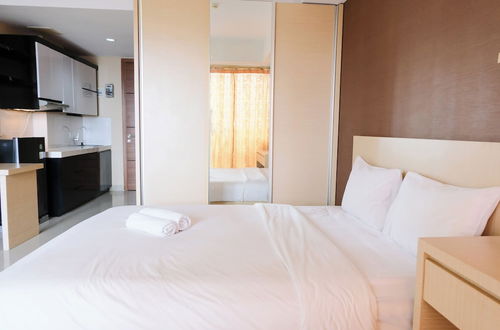 Photo 4 - Good Deal Studio Room At Beverly Dago Apartment