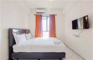 Foto 2 - Cozy And Comfort Studio Sky House Alam Sutera Apartment