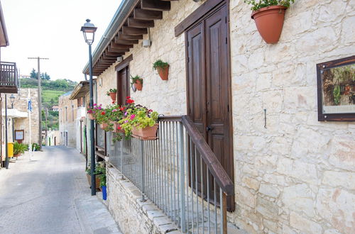 Photo 15 - Cornaro House - Deluxe Studio w/ Shared Courtyard