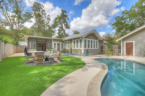 Photo 21 - Heart of Fredericksburg With Pool Hot-tub&grill